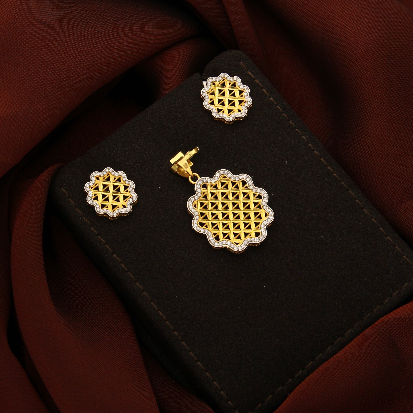 PENDANT SET